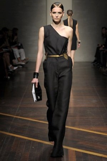 Fotoservizio/SS 2013/WOMEN/GIANFRANCO FERRE'/DP2/4