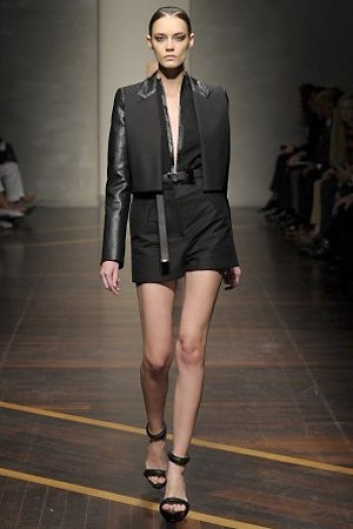 Fotoservizio/SS 2013/WOMEN/GIANFRANCO FERRE'/DP2/5