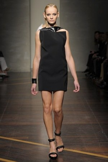 Fotoservizio/SS 2013/WOMEN/GIANFRANCO FERRE'/DP2/9