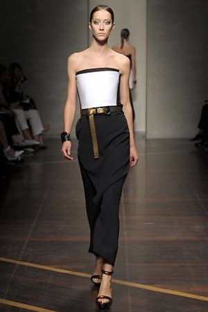 Fotoservizio/SS 2013/WOMEN/GIANFRANCO FERRE'/DP2/13