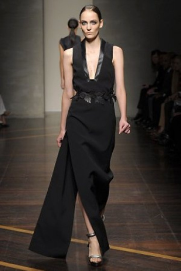 Fotoservizio/SS 2013/WOMEN/GIANFRANCO FERRE'/DP2/15