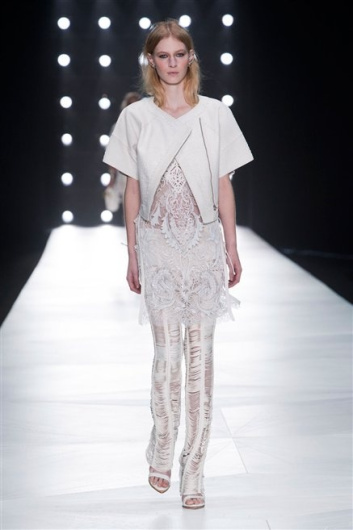 Fotoservizio/SS 2013/WOMEN/ROBERTO CAVALLI/DP1/0