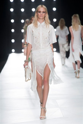 Fotoservizio/SS 2013/WOMEN/ROBERTO CAVALLI/DP1/4