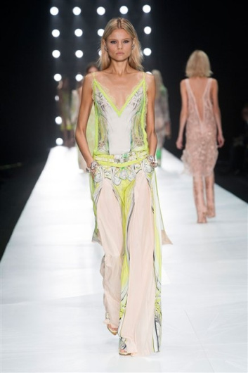 Fotoservizio/SS 2013/WOMEN/ROBERTO CAVALLI/DP1/9
