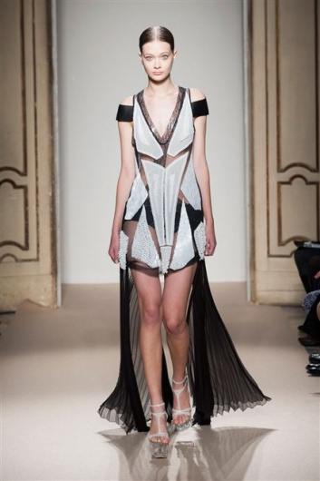 Fotoservizio/SS 2013/WOMEN/CRISTIANO BURANI/DP1/6