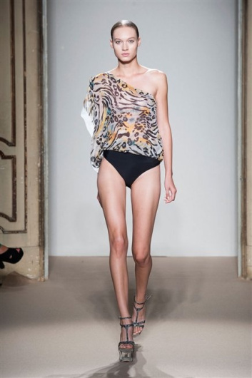 Fotoservizio/SS 2013/WOMEN/CRISTIANO BURANI/DP1/20