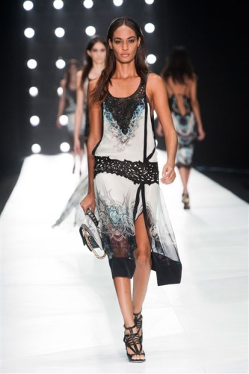 Fotoservizio/SS 2013/WOMEN/ROBERTO CAVALLI/DP1/22