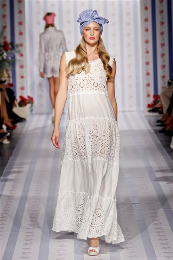 Fotoservizio/SS 2013/WOMEN/LUISA BECCARIA/DP1/10