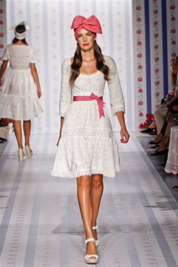Fotoservizio/SS 2013/WOMEN/LUISA BECCARIA/DP1/13