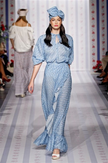Fotoservizio/SS 2013/WOMEN/LUISA BECCARIA/DP1/16