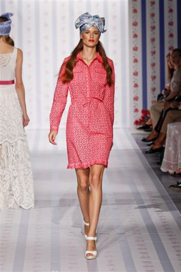 Fotoservizio/SS 2013/WOMEN/LUISA BECCARIA/DP1/18