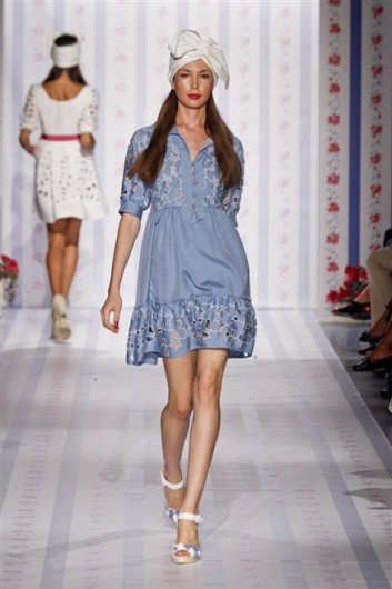 Fotoservizio/SS 2013/WOMEN/LUISA BECCARIA/DP1/21