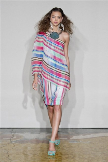 Fotoservizio/SS 2013/WOMEN/LORENZO RIVA/DP1/0