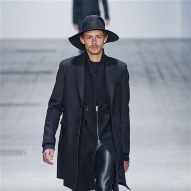 COSTUME NATIONAL HOMME