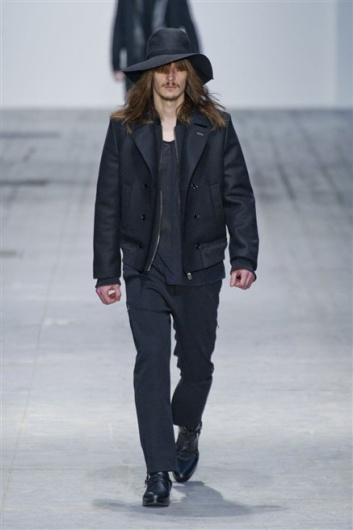 Fotoservizio/FW 2013-2014/MEN/COSTUME NATIONAL HOMME/DP1/9