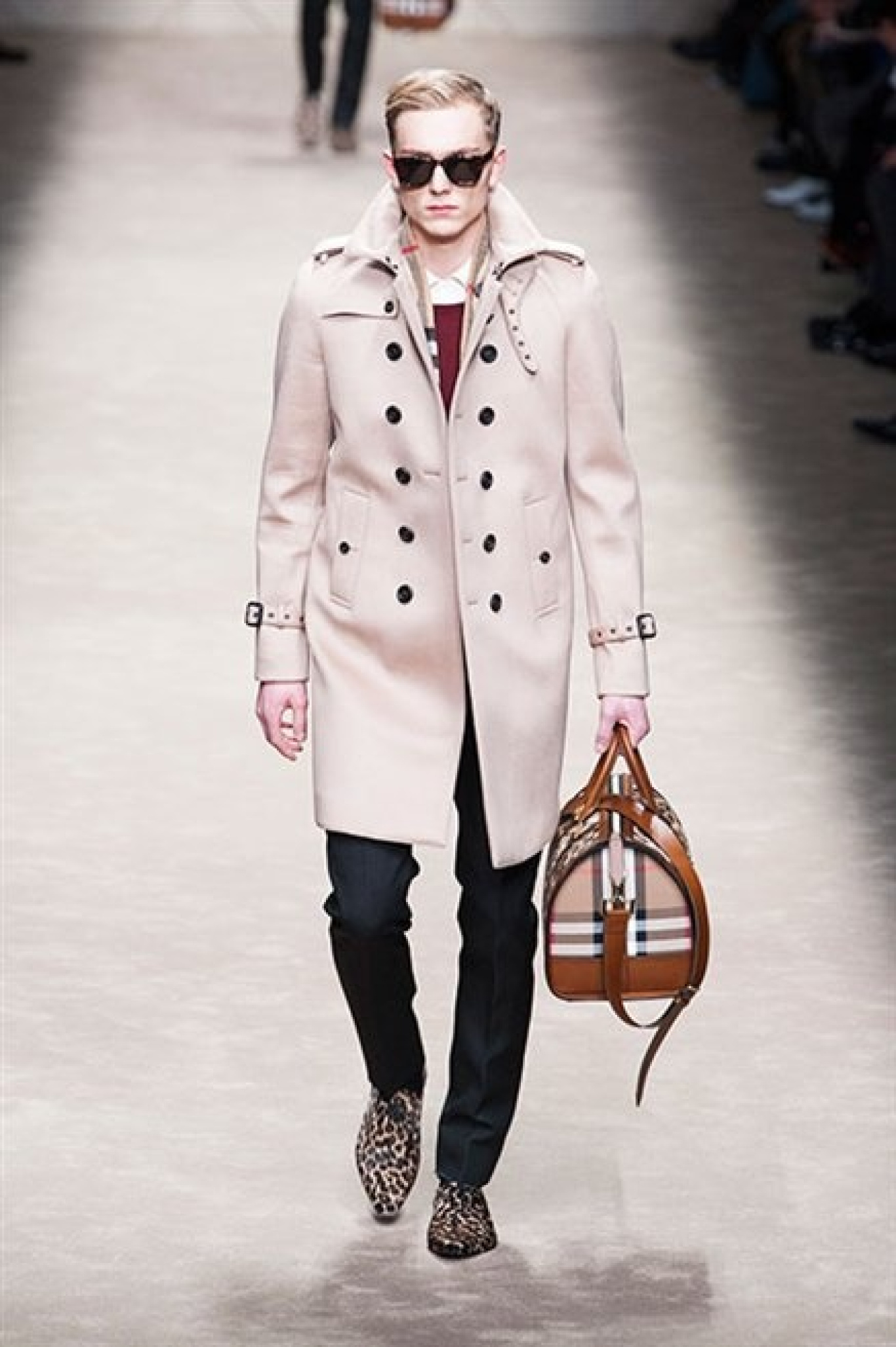 BURBERRY PRORSUM, AMORE PER IL CLASSICO (RIVISITATO)