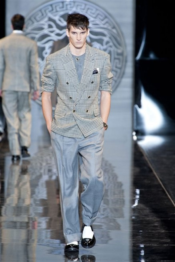 Fotoservizio/FW 2013-2014/MEN/VERSACE/DP1/2