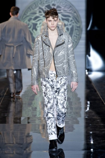 Fotoservizio/FW 2013-2014/MEN/VERSACE/DP1/5