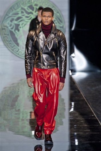 Fotoservizio/FW 2013-2014/MEN/VERSACE/DP1/25