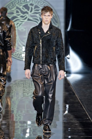 Fotoservizio/FW 2013-2014/MEN/VERSACE/DP1/27