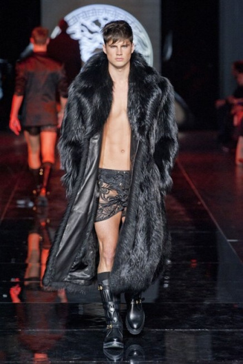 Fotoservizio/FW 2013-2014/MEN/VERSACE/DP1/33