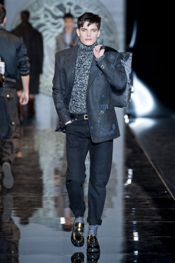Fotoservizio/FW 2013-2014/MEN/VERSACE/DP1/39