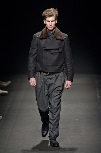 Fotoservizio/FW 2013-2014/MEN/VIVIENNE WESTWOOD/DP1/27