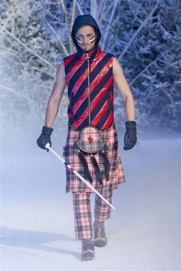 Fotoservizio/FW 2013-2014/MEN/MONCLER GAMME BLEU/DP1/30