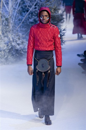 Fotoservizio/FW 2013-2014/MEN/MONCLER GAMME BLEU/DP1/34