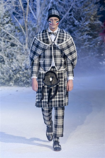 Fotoservizio/FW 2013-2014/MEN/MONCLER GAMME BLEU/DP1/35