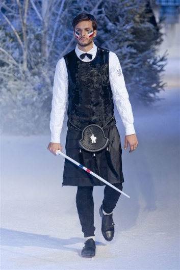Fotoservizio/FW 2013-2014/MEN/MONCLER GAMME BLEU/DP1/40