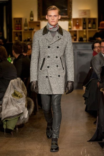 Fotoservizio/FW 2013-2014/MEN/MOSCHINO/DP1/11