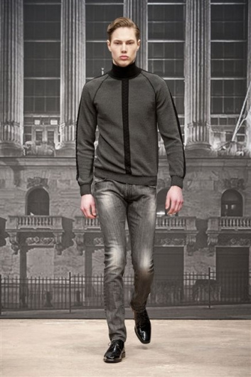 Fotoservizio/FW 2013-2014/MEN/ROCCOBAROCCO/DP1/4