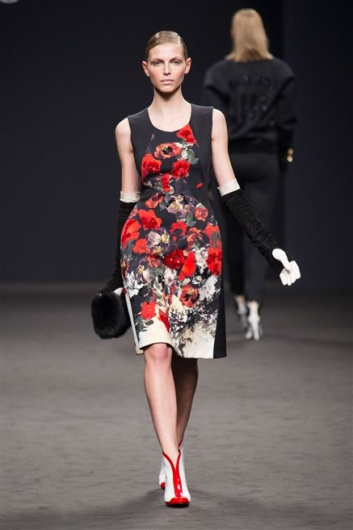 Fotoservizio/FW 2013-2014/WOMEN/ANGELO MARANI/DP1/35