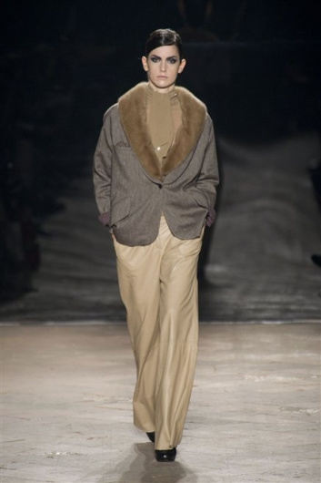 Fotoservizio/FW 2013-2014/WOMEN/SIMONETTA RAVIZZA/DP1/9
