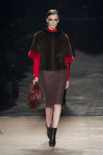 Fotoservizio/FW 2013-2014/WOMEN/SIMONETTA RAVIZZA/DP1/12
