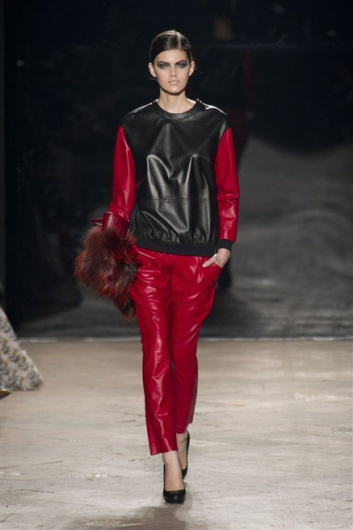 Fotoservizio/FW 2013-2014/WOMEN/SIMONETTA RAVIZZA/DP1/14