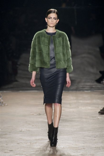 Fotoservizio/FW 2013-2014/WOMEN/SIMONETTA RAVIZZA/DP1/17