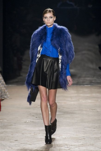 Fotoservizio/FW 2013-2014/WOMEN/SIMONETTA RAVIZZA/DP1/19