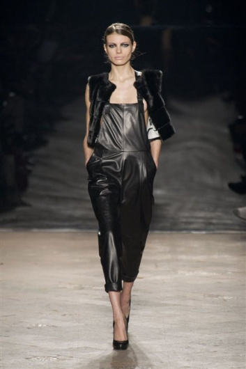 Fotoservizio/FW 2013-2014/WOMEN/SIMONETTA RAVIZZA/DP1/34