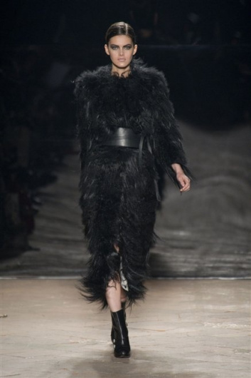 Fotoservizio/FW 2013-2014/WOMEN/SIMONETTA RAVIZZA/DP1/35
