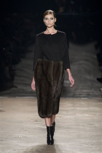 Fotoservizio/FW 2013-2014/WOMEN/SIMONETTA RAVIZZA/DP1/42