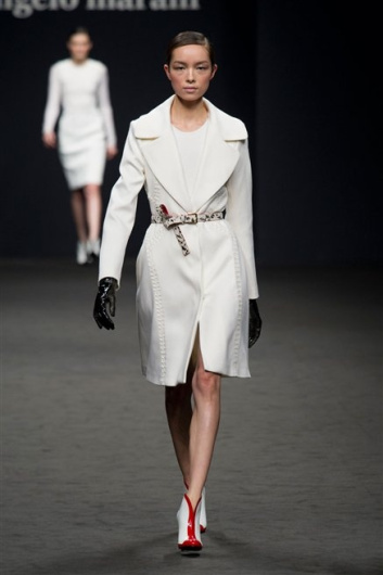 Fotoservizio/FW 2013-2014/WOMEN/ANGELO MARANI/DP1/1