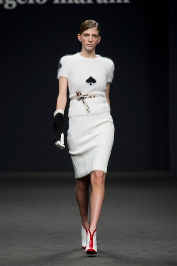 Fotoservizio/FW 2013-2014/WOMEN/ANGELO MARANI/DP1/4