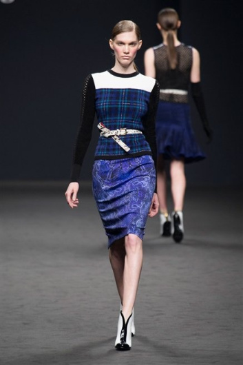 Fotoservizio/FW 2013-2014/WOMEN/ANGELO MARANI/DP1/14