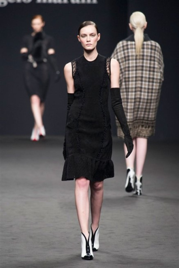 Fotoservizio/FW 2013-2014/WOMEN/ANGELO MARANI/DP1/23