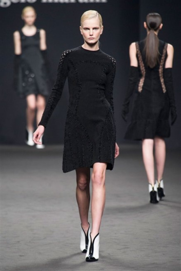 Fotoservizio/FW 2013-2014/WOMEN/ANGELO MARANI/DP1/25