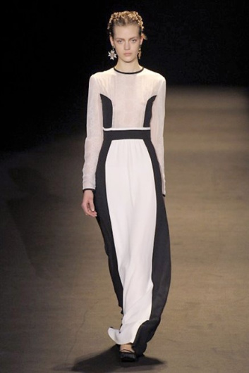 Fotoservizio/FW 2013-2014/WOMEN/ALBERTA FERRETTI/DP1/10
