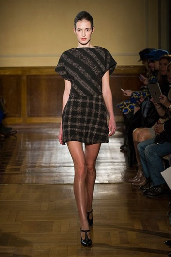 Fotoservizio/FW 2013-2014/WOMEN/ANDREA INCONTRI/DP1/4