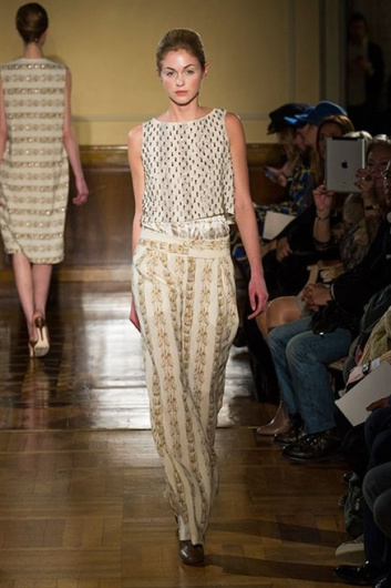 Fotoservizio/FW 2013-2014/WOMEN/ANDREA INCONTRI/DP1/14